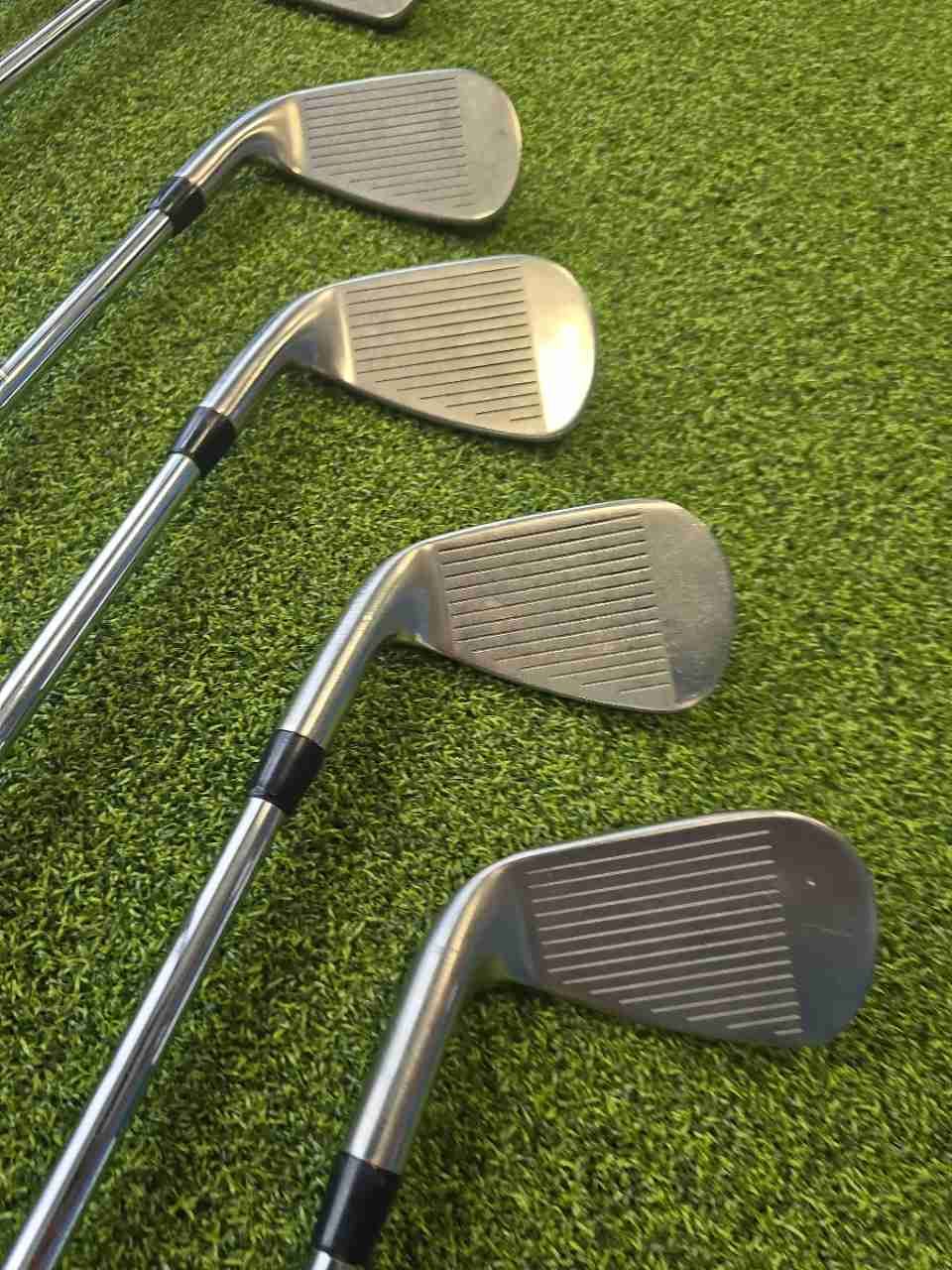Titleist T300 Iron Set 8 Clubs 4-PW 48 True Temper AMT Red R300 Regular RH