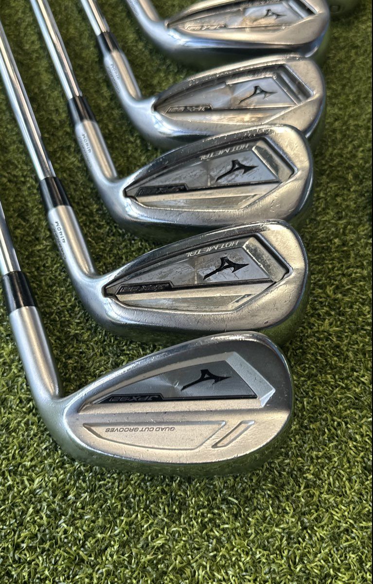 Mizuno JPX 921 Hot Metal Iron Set 4-PW GW Dynamic Gold 105 R300 Regular RH