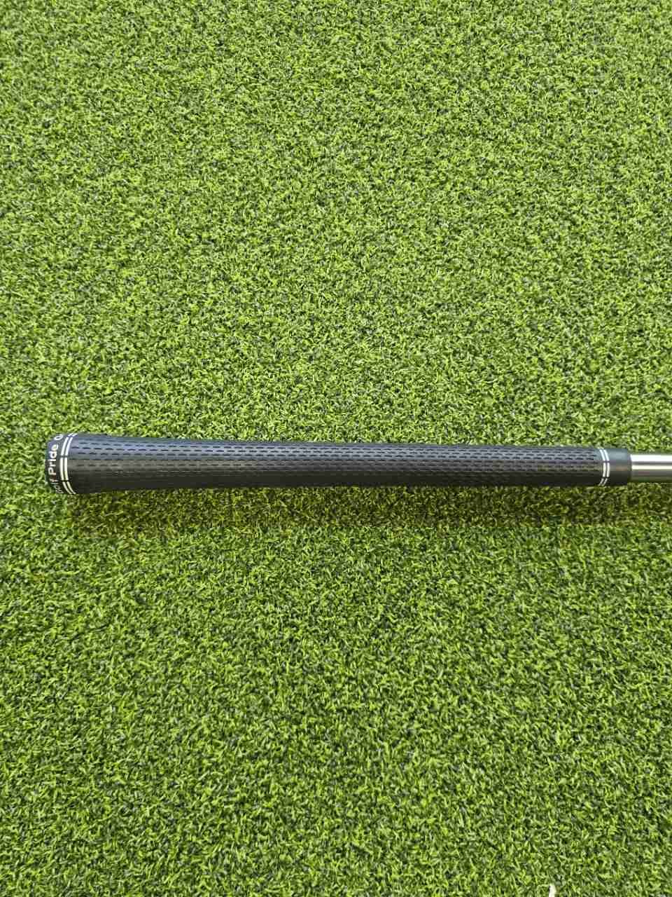 Srixon ZX5 Forged Iron Set 4-PW UST Mamiya Recoil 95 F4 Graphite Shaft RH