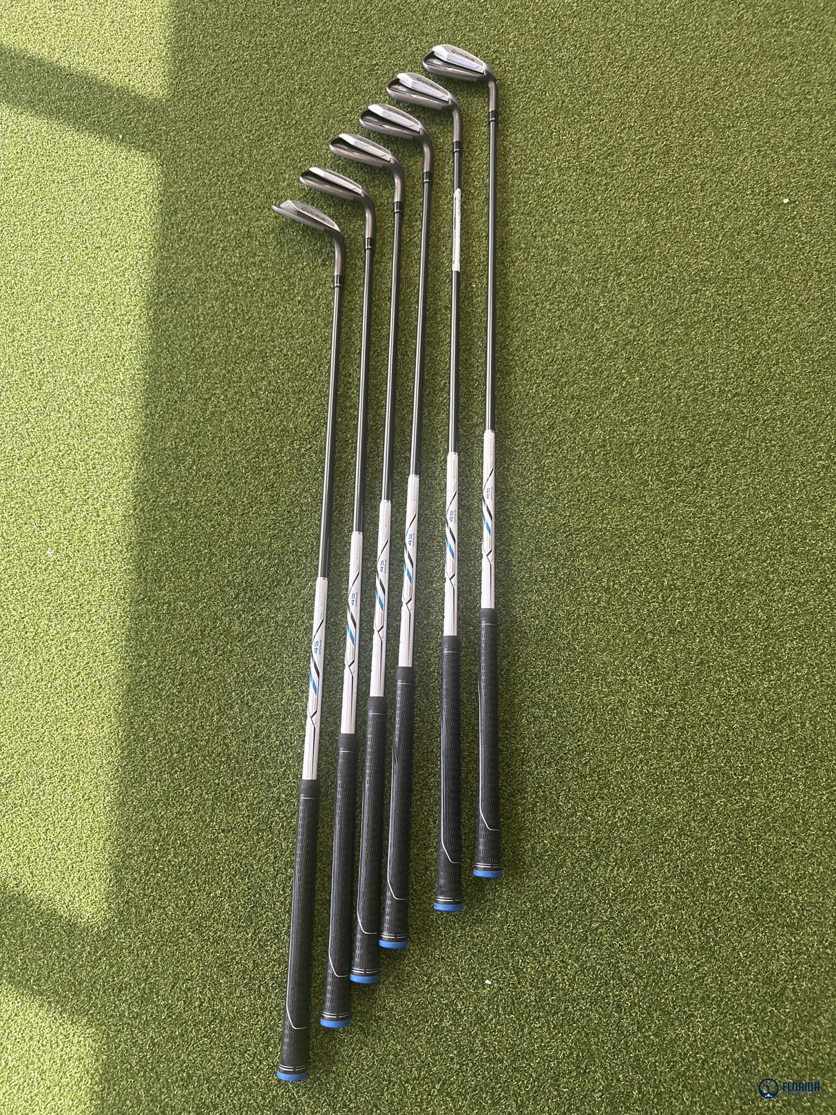 TaylorMade SpeedBlade Iron Set 6-PW SW Velox Graphite Ladies Flex RH 6 Clubs