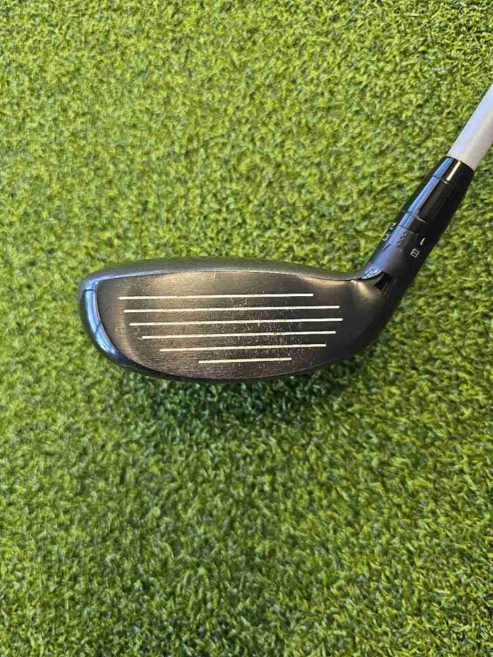 Titleist 816 H1 21° Hybrid Fujikura Speeder 8.8 Tour Spec Stiff Flex