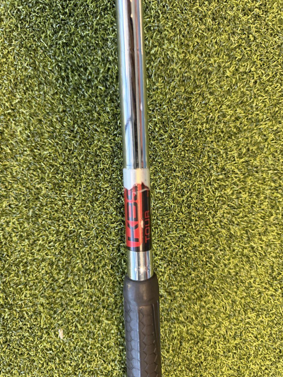 TaylorMade R9 Iron Set 6-PW KBS Tour Steel Shafts Winn Dri-Tac 2.0 Grips RH