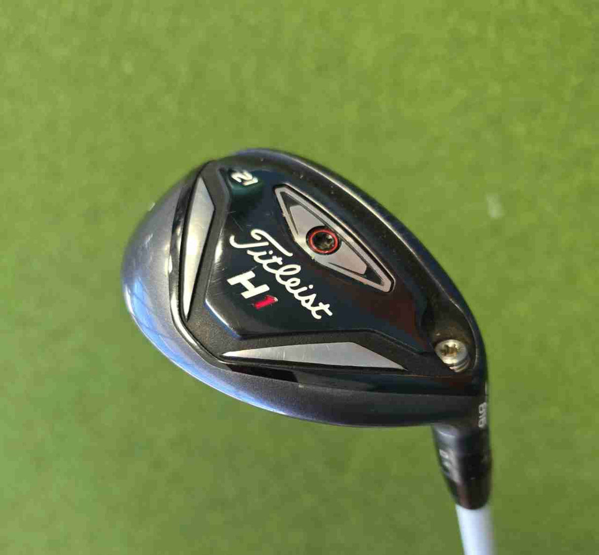 Titleist 816 H1 21° Hybrid Fujikura Speeder 8.8 Tour Spec Stiff Flex