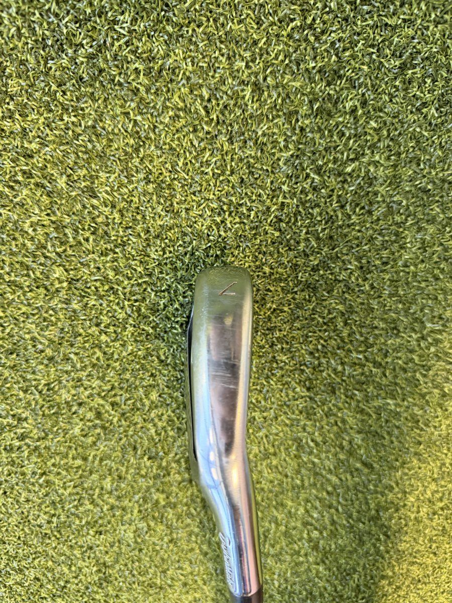 TaylorMade R9 Iron Set 6-PW KBS Tour Steel Shafts Winn Dri-Tac 2.0 Grips RH