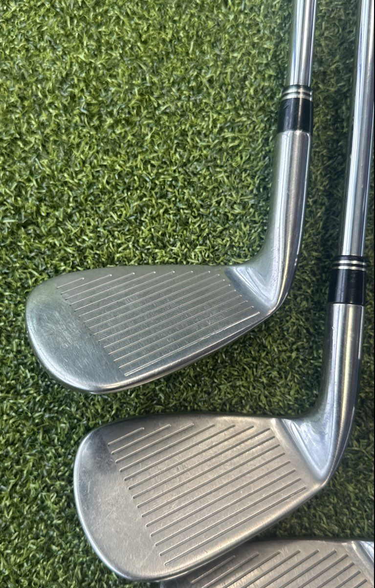 TaylorMade RBZ Pro Iron Set 4-PW AW RocketFuel 85g Regular Flex Steel RH 8 Club