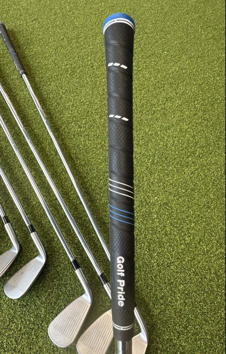 Mizuno JPX 921 Hot Metal Iron Set 4-PW GW Dynamic Gold 105 R300 Regular RH