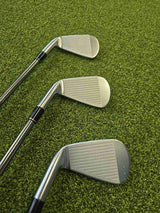 Srixon ZX5 Forged Iron Set 4-PW UST Mamiya Recoil 95 F4 Graphite Shaft RH