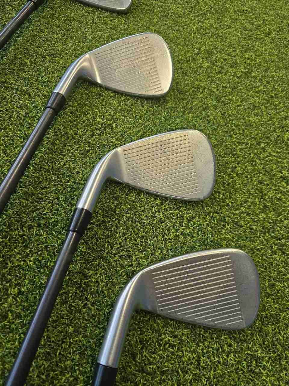 Cleveland CBX Iron Set 5-PW Miyazaki C.Kua 6R Graphite Regular RH 6 Clubs