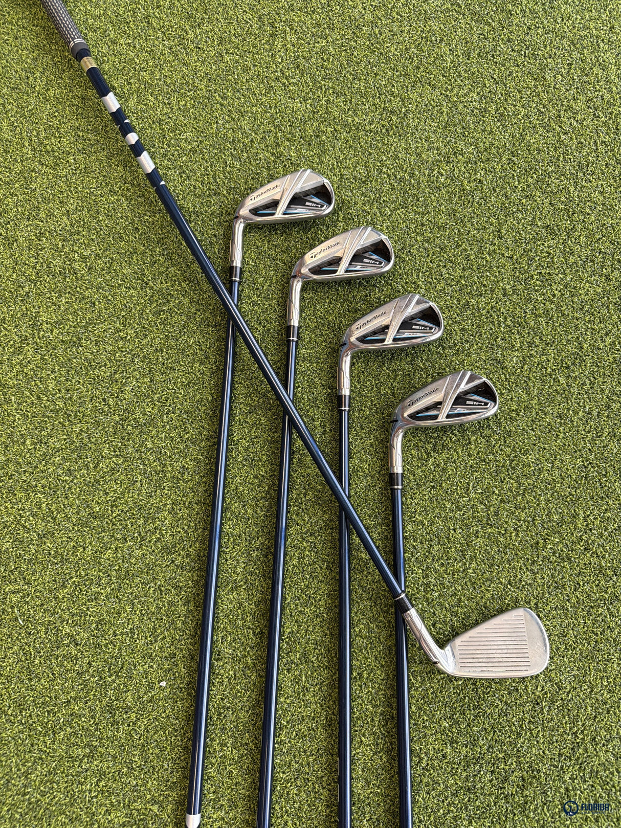 TaylorMade SIM MAX Iron Set 5-9 Fujikura Ventus 6-R Graphite Regular LH 5 Clubs