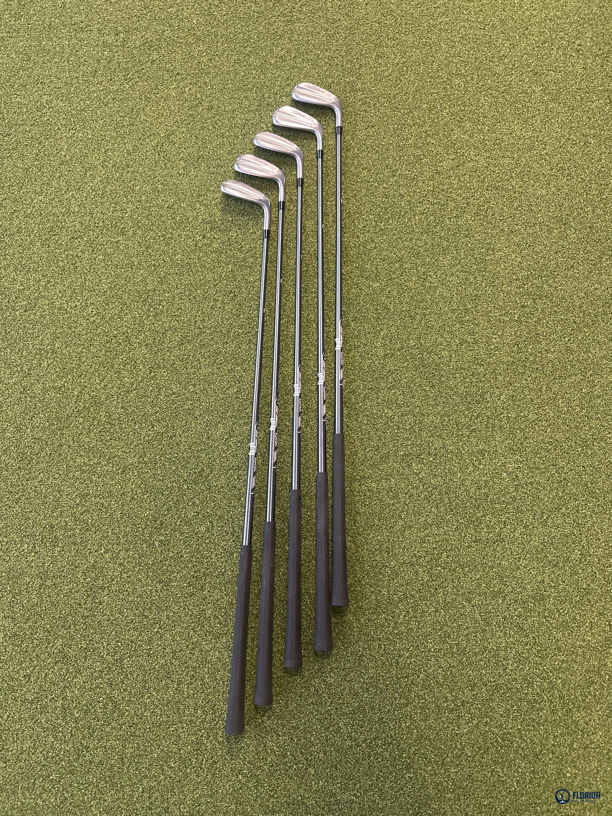 Titleist T350 Iron Set 5 Clubs 7-PW AW Graphite MMT 55 Regular Flex RH