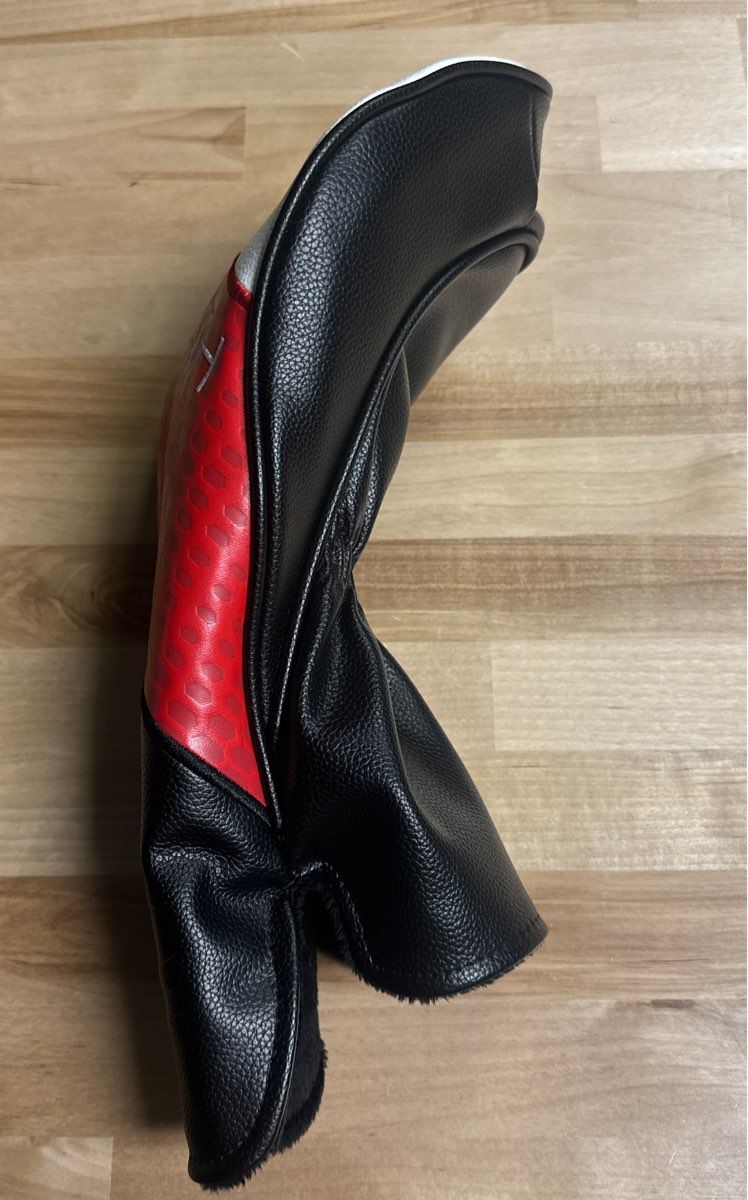 Used TaylorMade Stealth Driver Head Cover