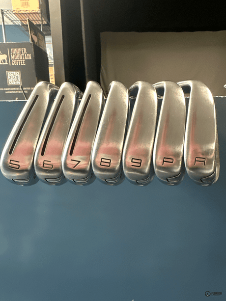 TaylorMade P790 Iron Set Dynamic Gold S300 Shaft Golf Pride New Decade MCC Std Grip Right image 8